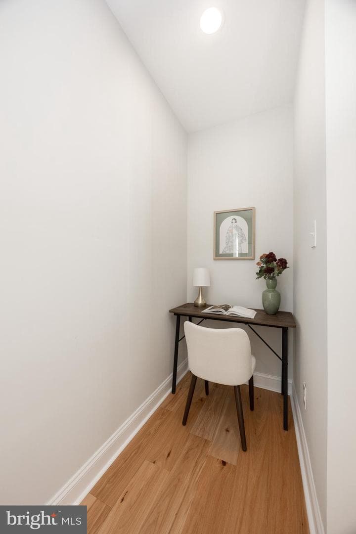625 Heather Lane photo 15