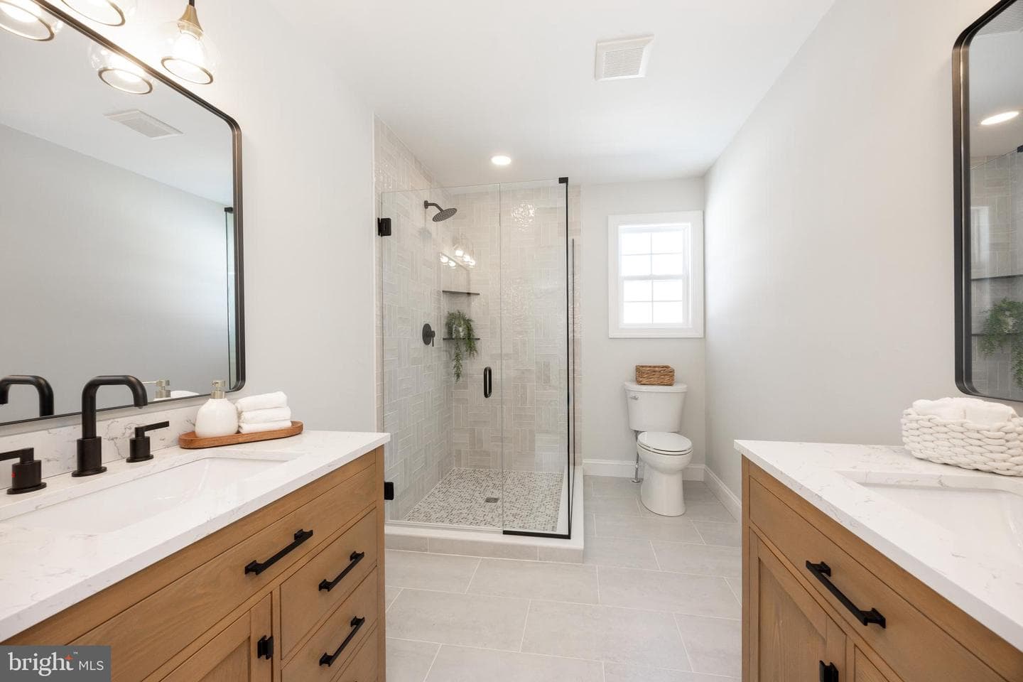 625 Heather Lane photo 22