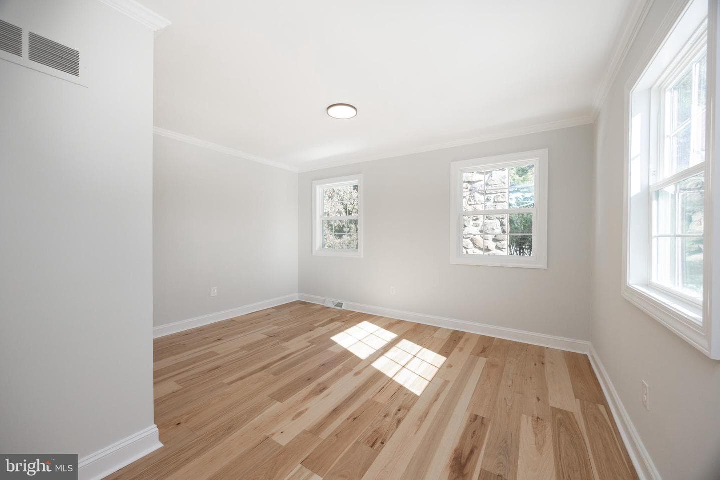 625 Heather Lane photo 28