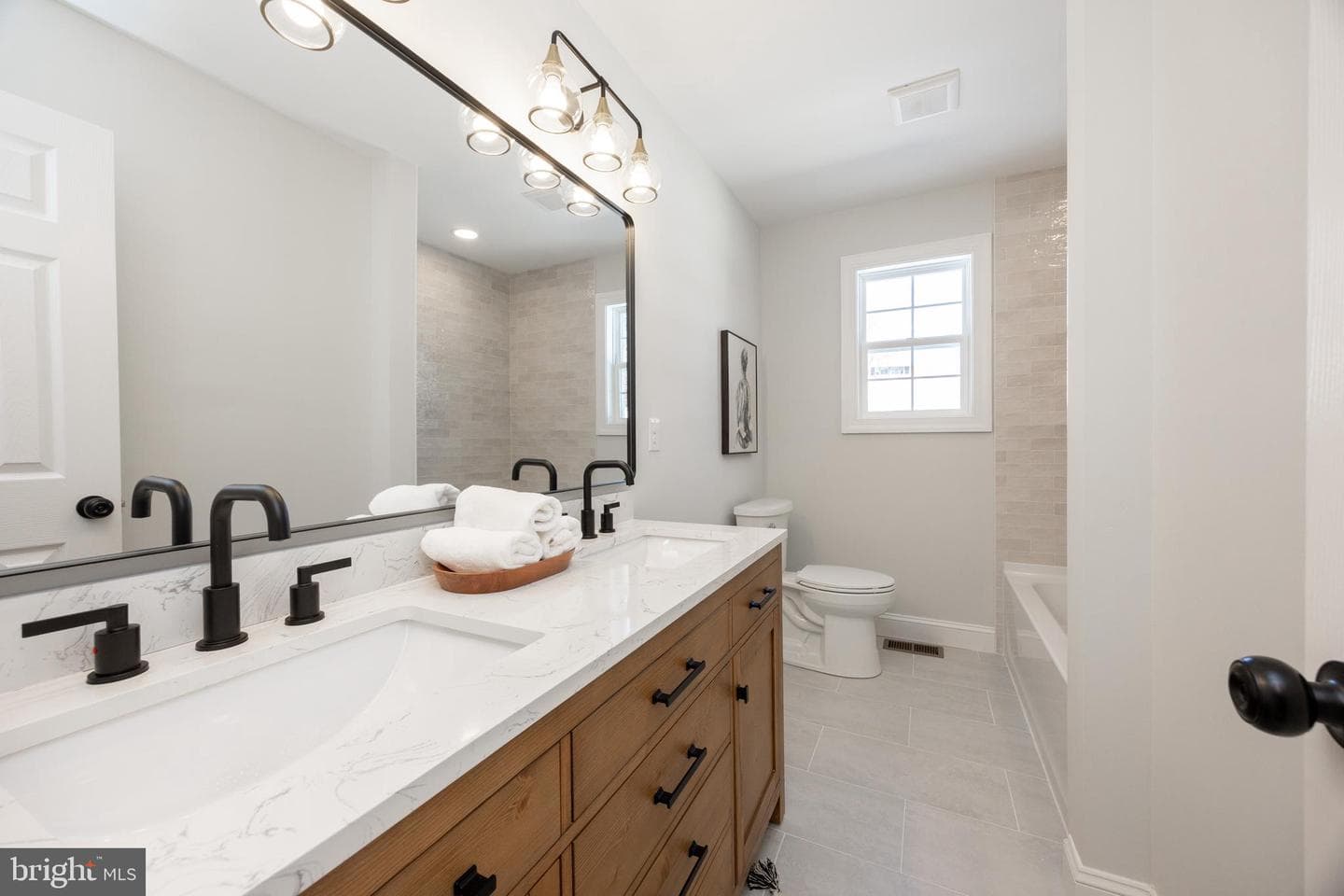625 Heather Lane photo 31