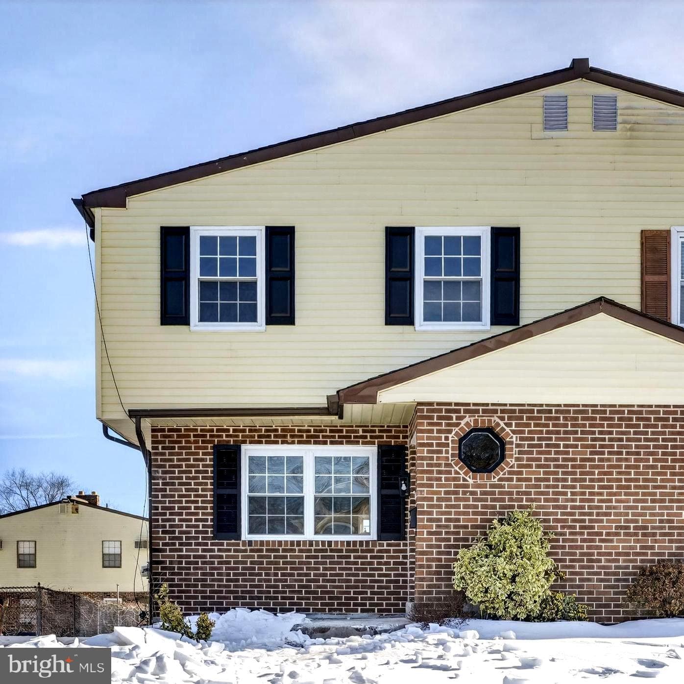 642 Rively Avenue photo 2