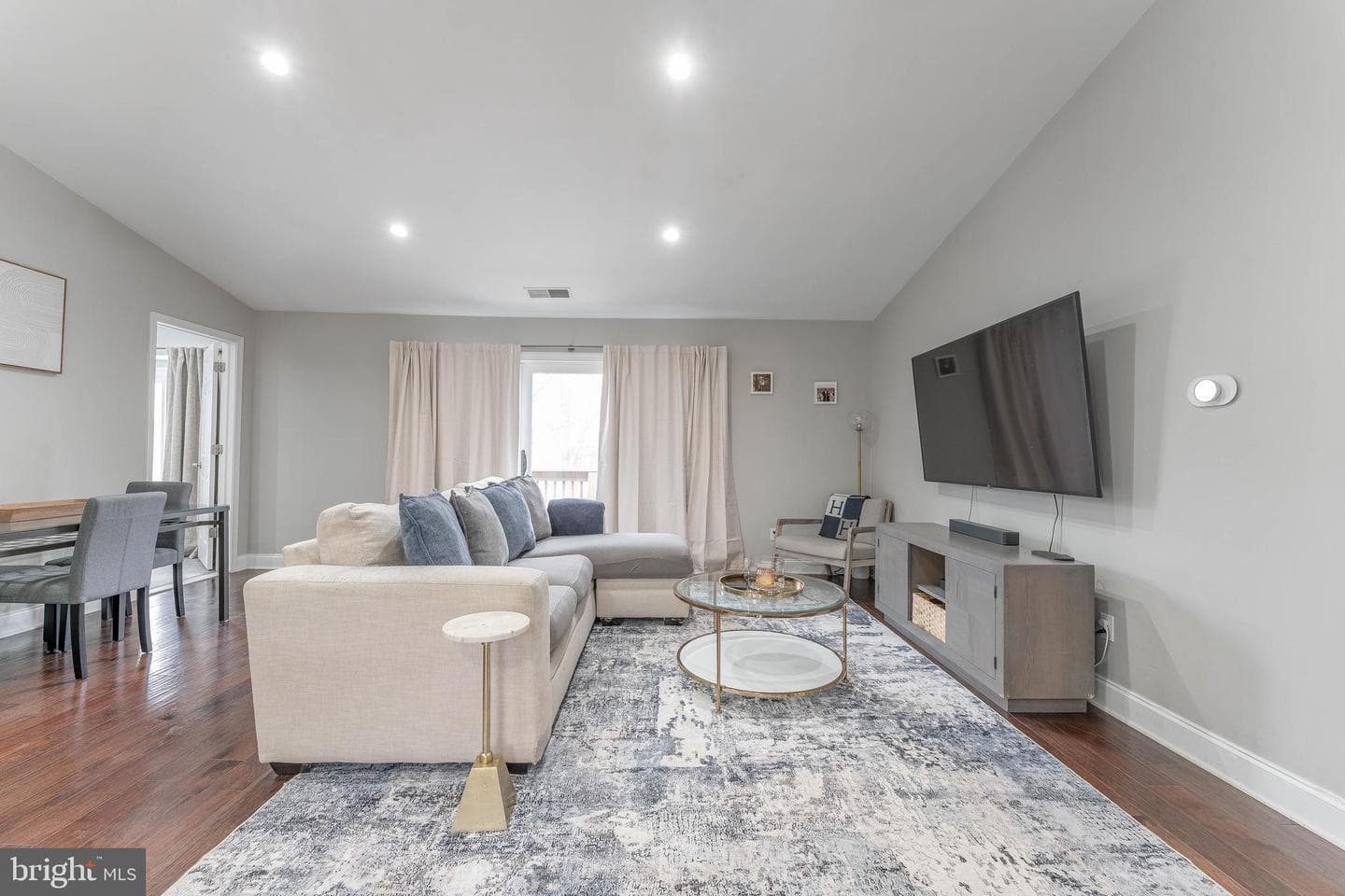 308 Pritchard Place photo 3
