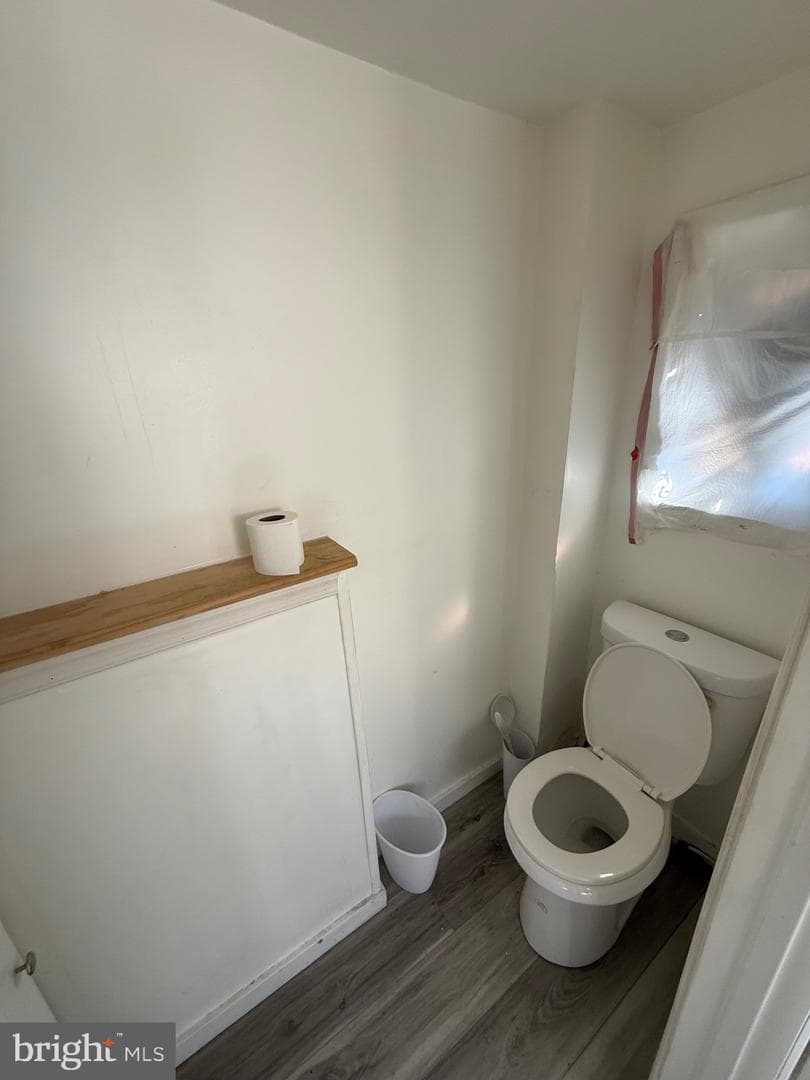 619 W 5th Street photo 9