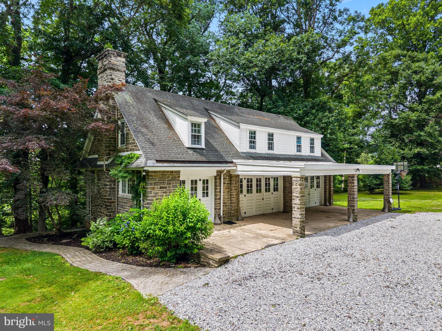 1018 Beech Rd photo 54
