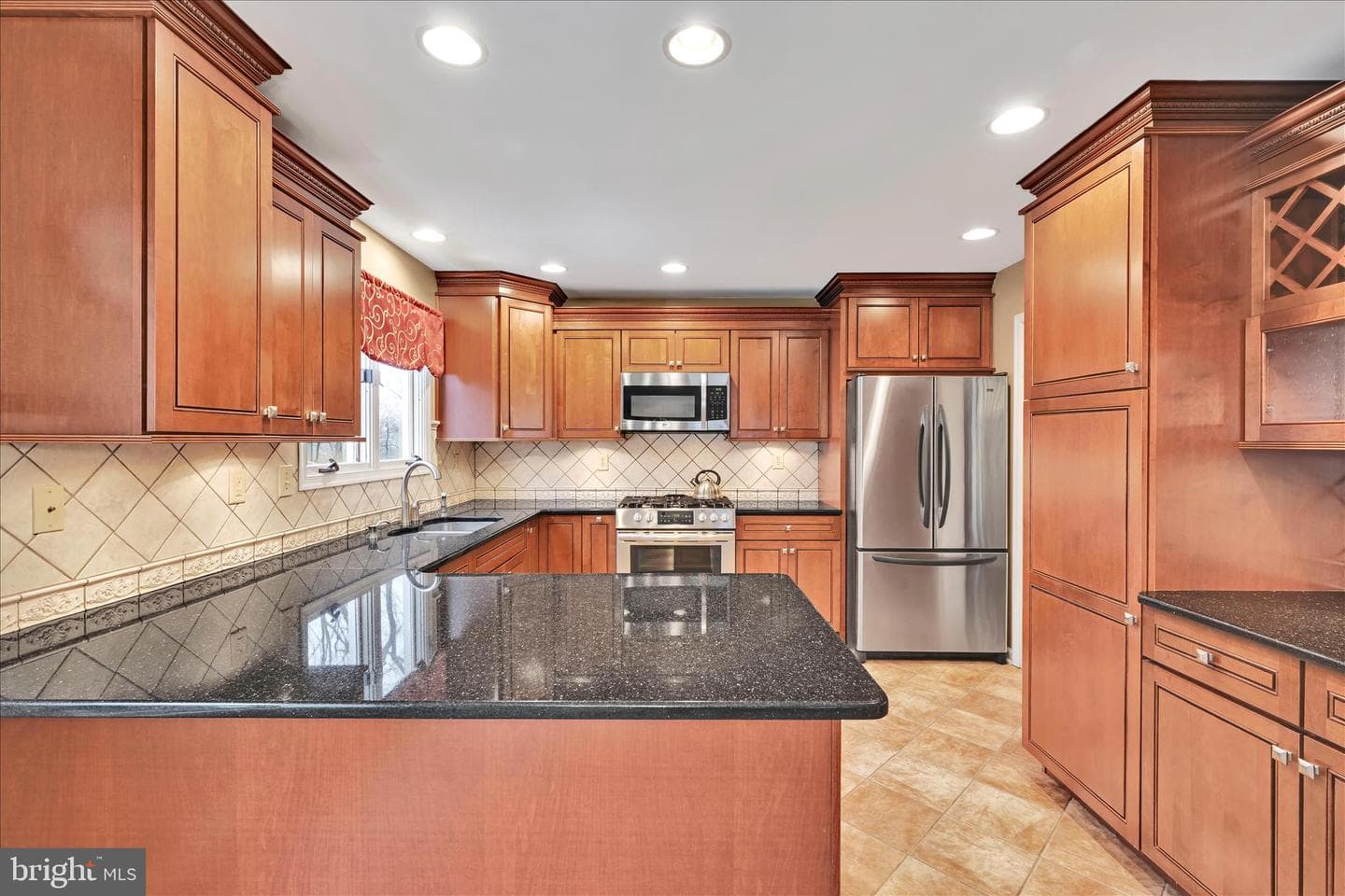 213 Beatrice Lane photo 15