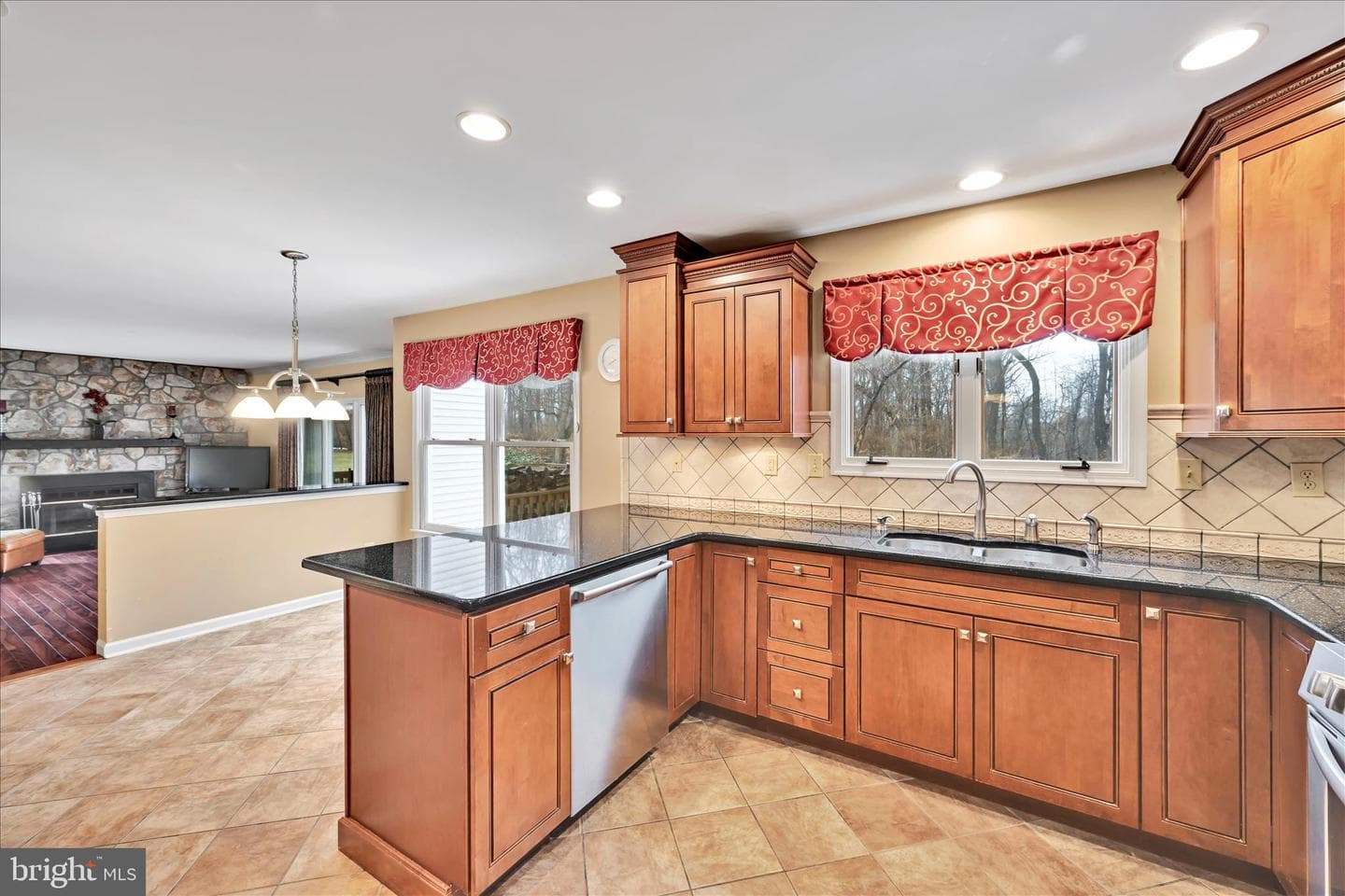 213 Beatrice Lane photo 17