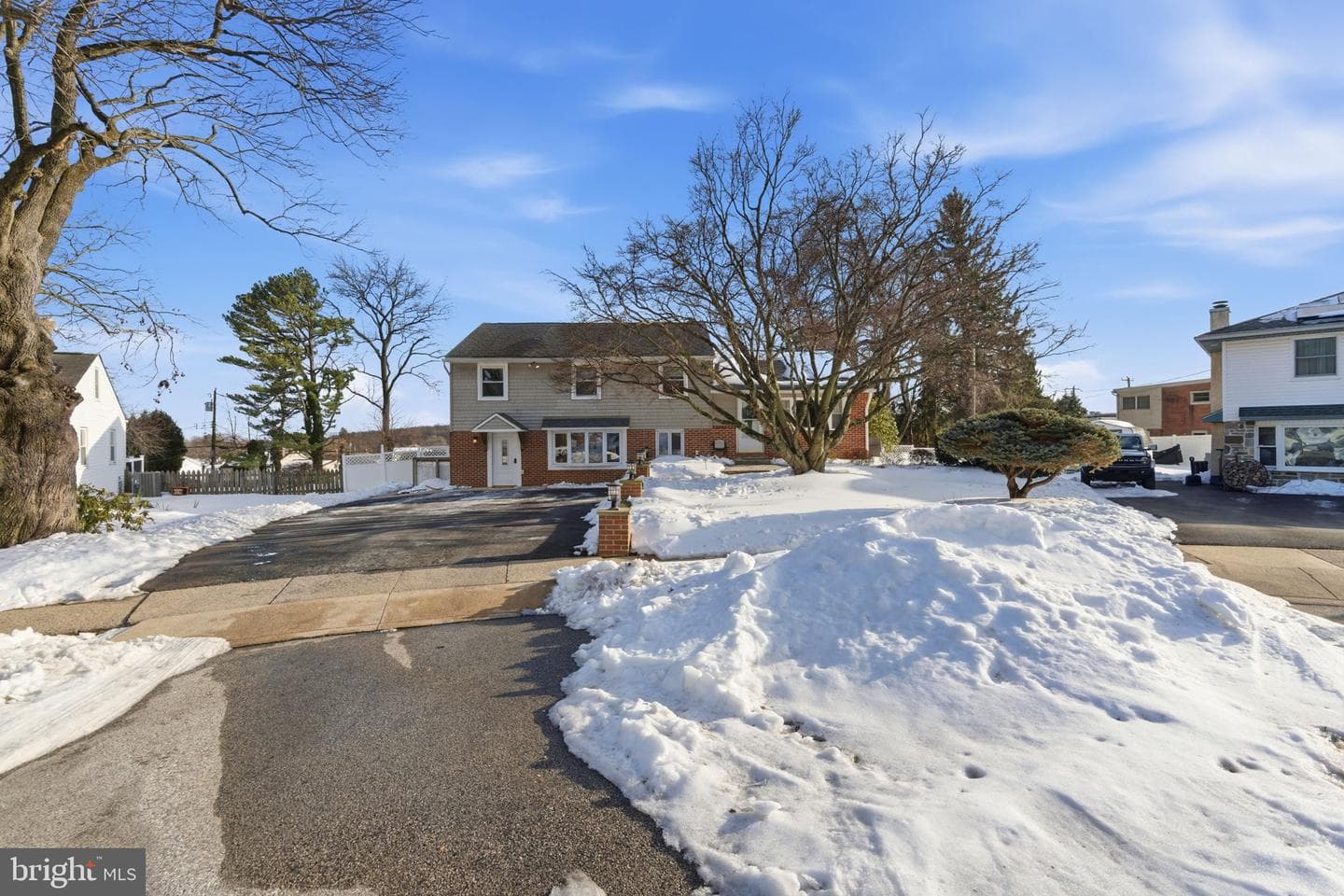 415 Westfield Drive photo 2