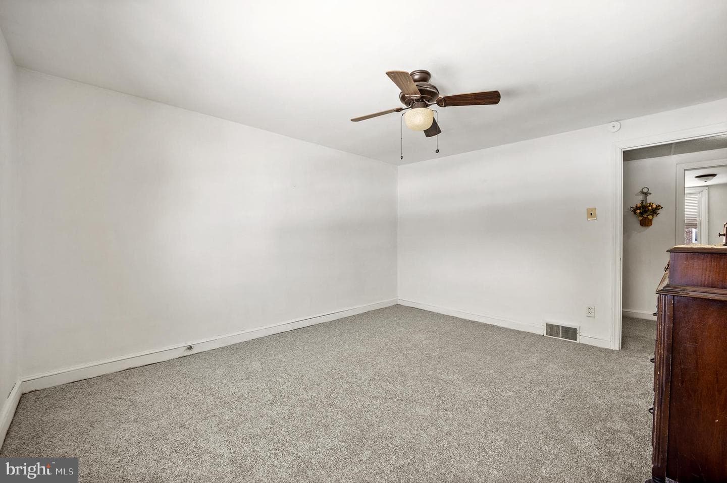 907 Poplar Avenue photo 15