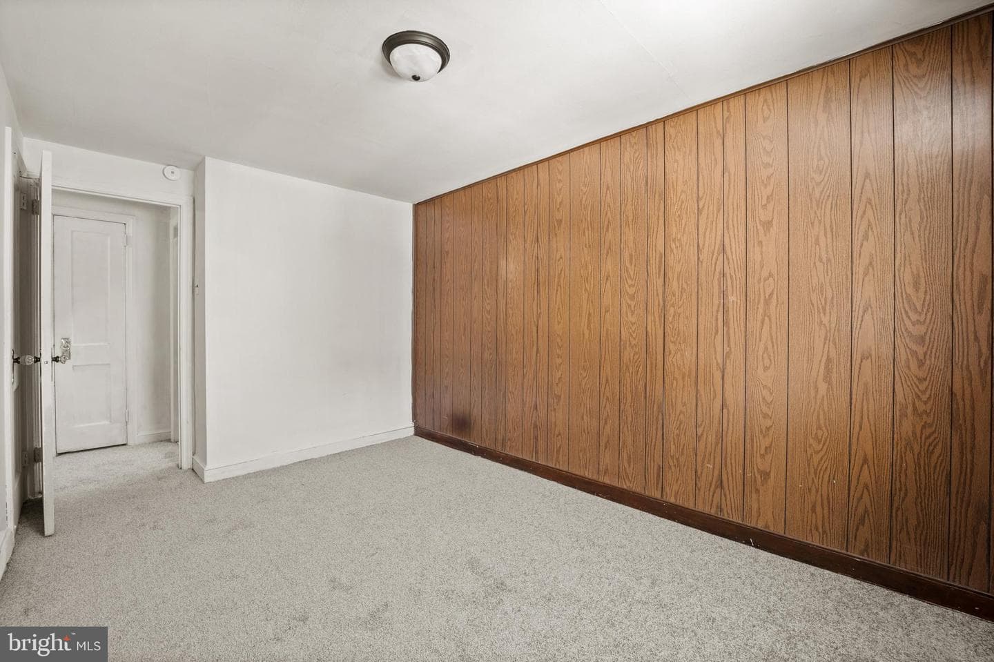907 Poplar Avenue photo 18