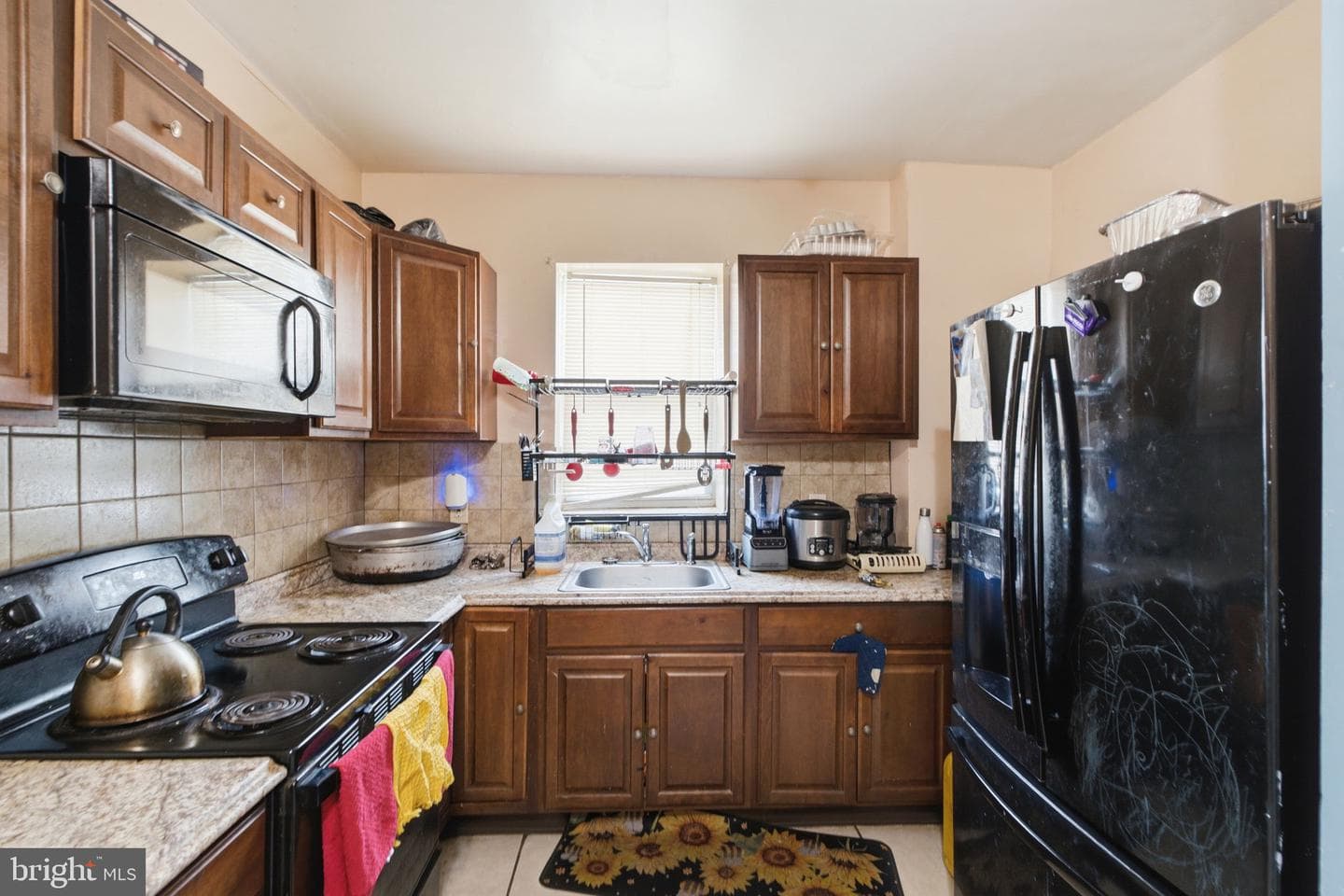 208 Walnut Street photo 15