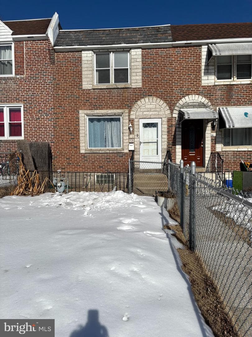 1213 Crestview Road