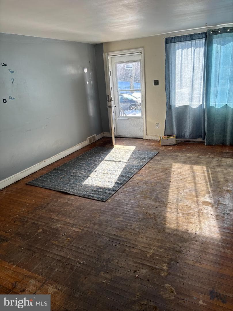 1213 Crestview Road photo 2