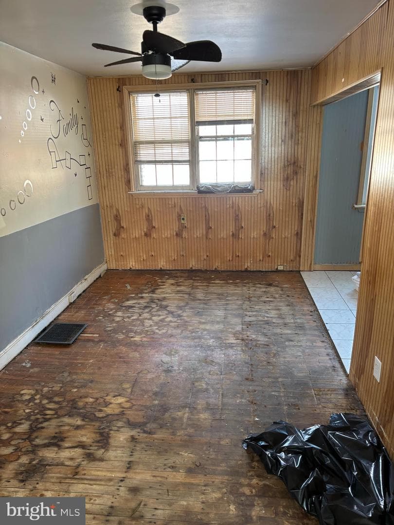 1213 Crestview Road photo 3