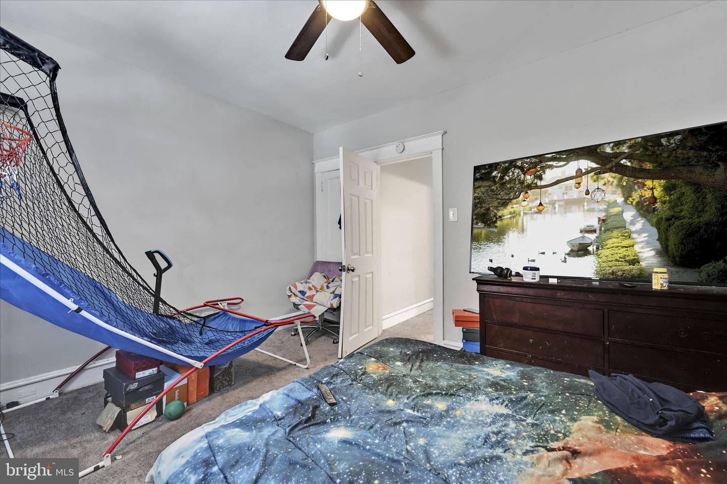 204 E Avon Rd photo 17
