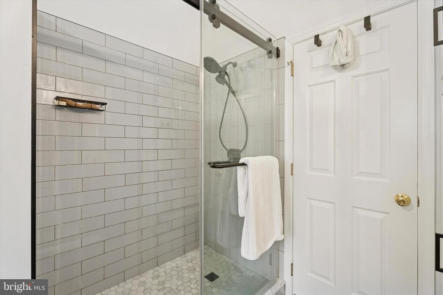 114 Earlington Road photo 24