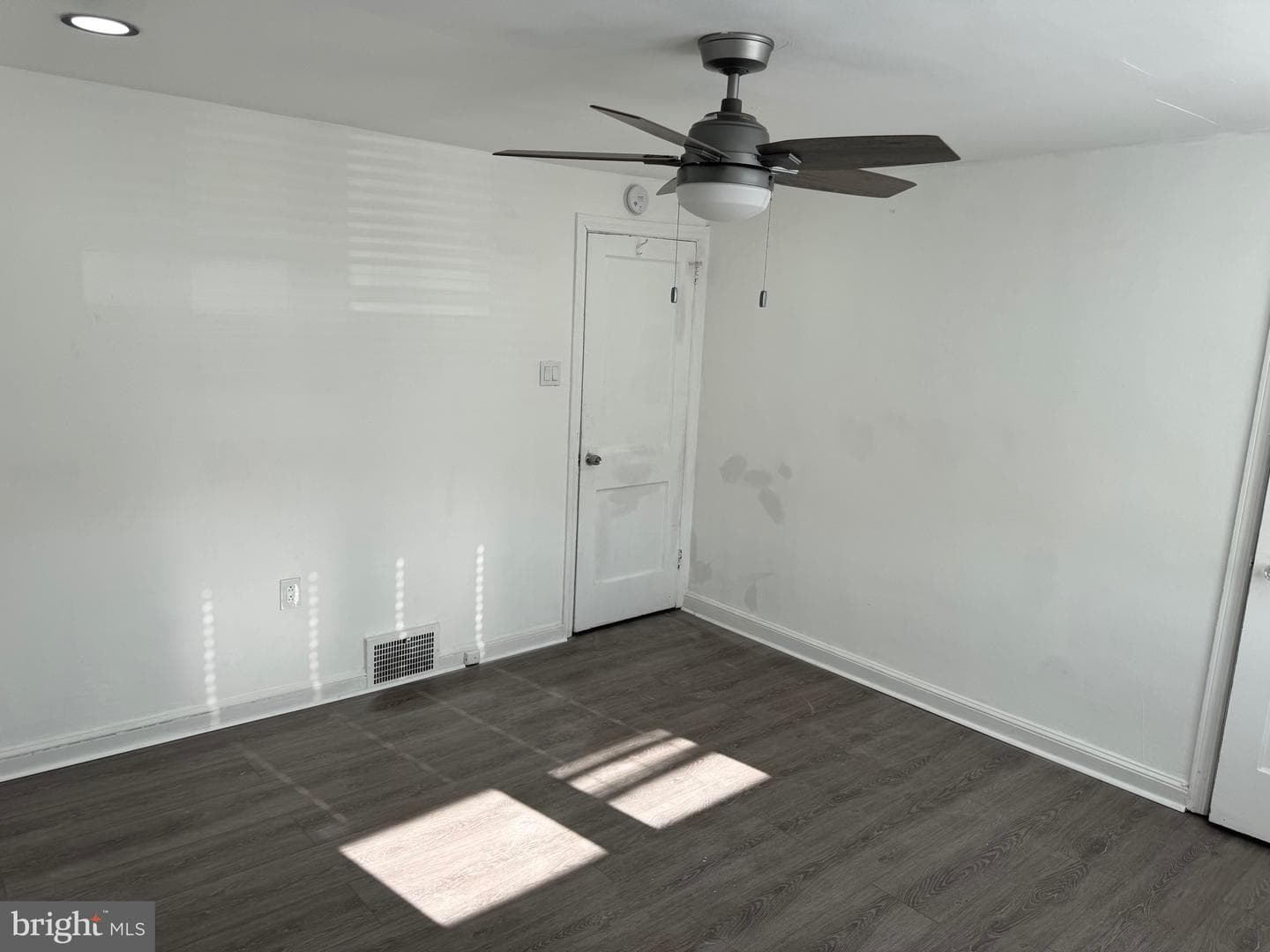1203 Edgehill Road photo 13
