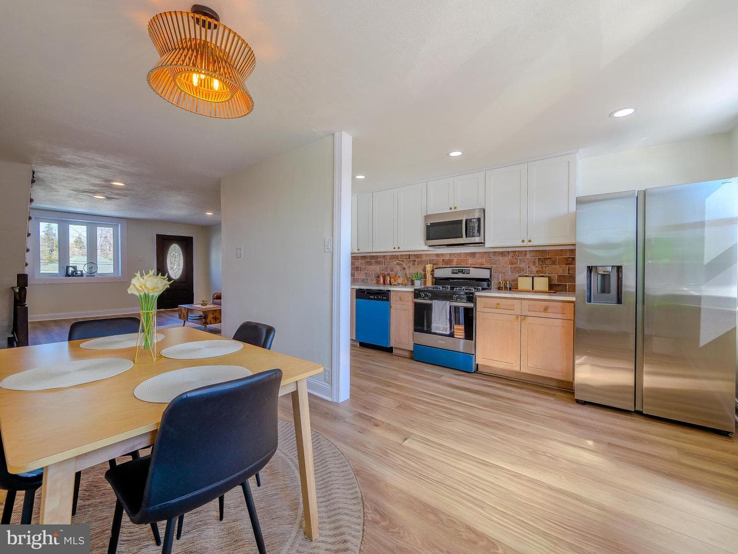 520 Rively Avenue photo 13