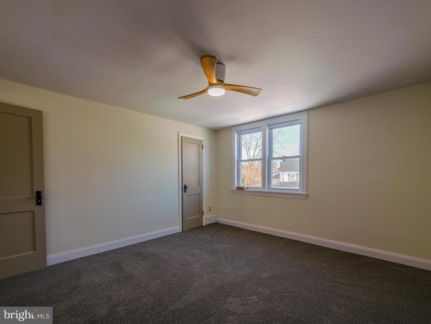 520 Rively Avenue photo 19