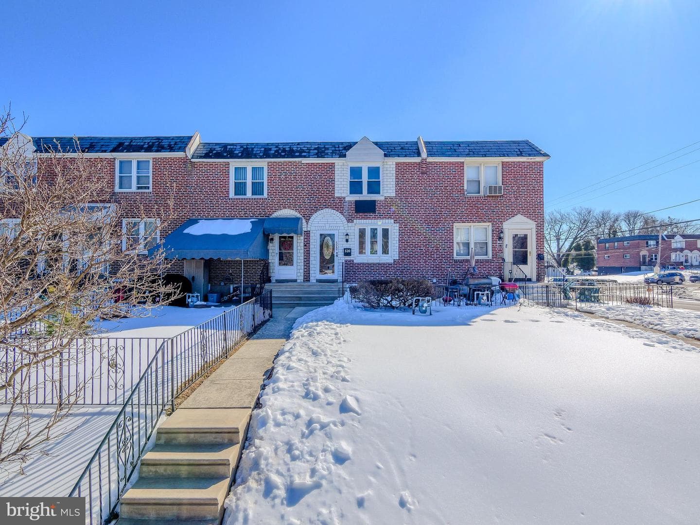 520 Rively Avenue photo 2