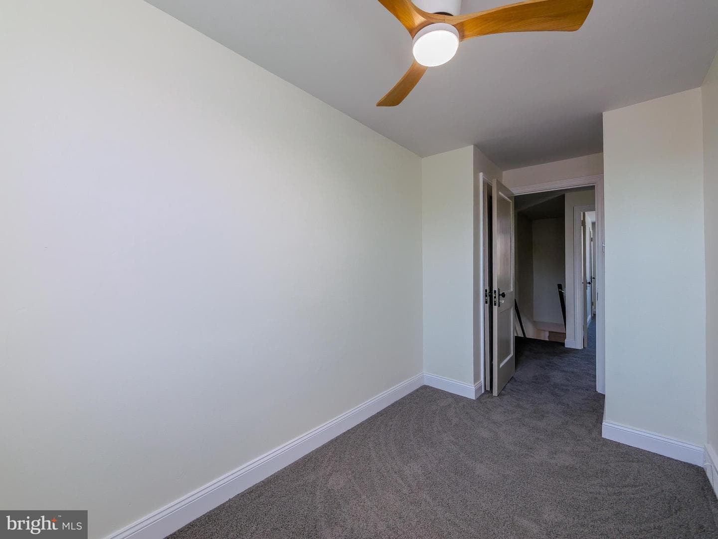 520 Rively Avenue photo 26