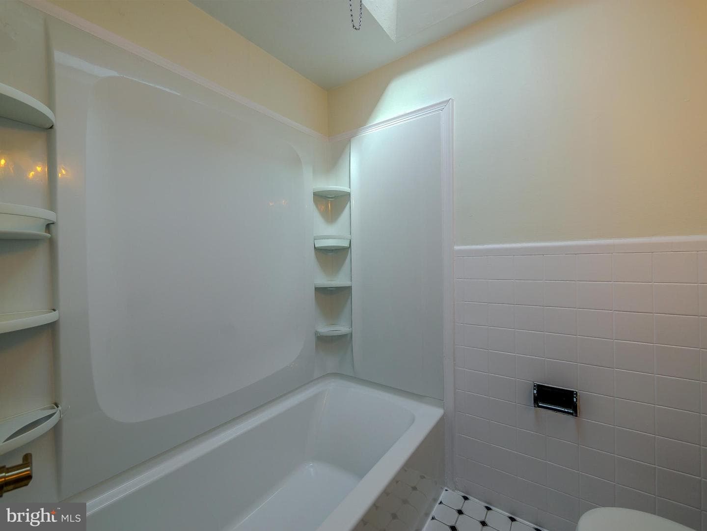 520 Rively Avenue photo 28