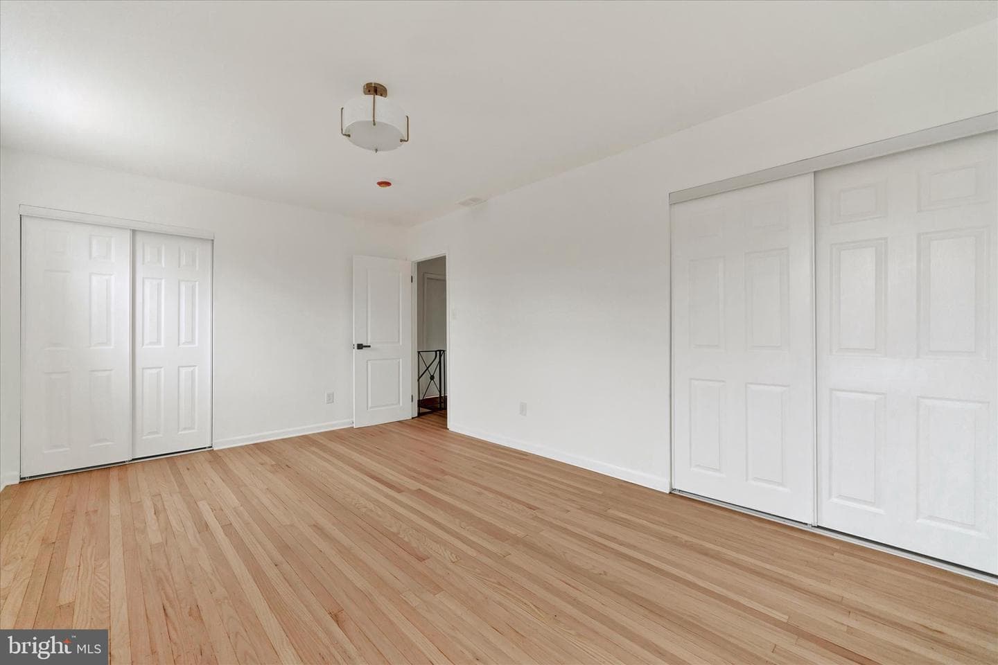 658 W Rolling Road photo 27