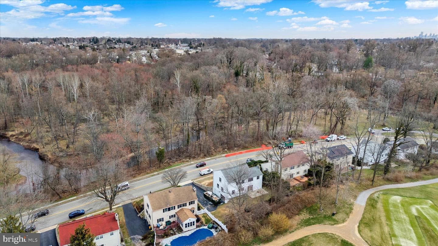 658 W Rolling Road photo 47