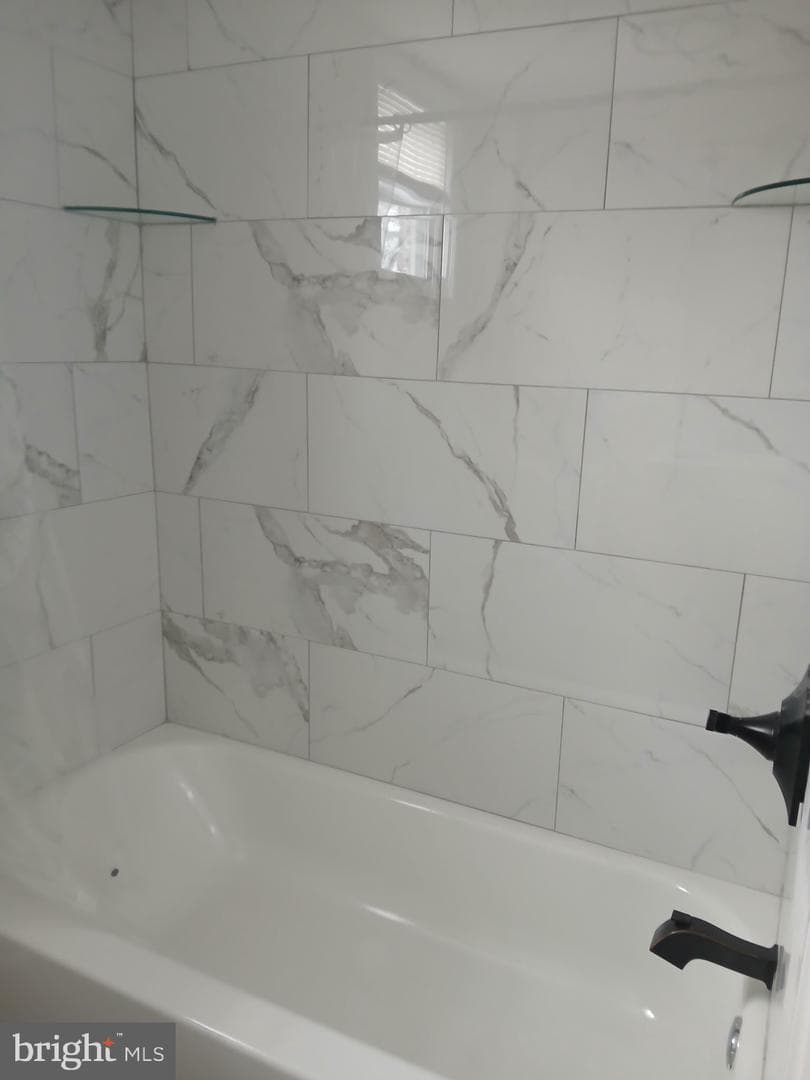 120 Abbey Terrace photo 11