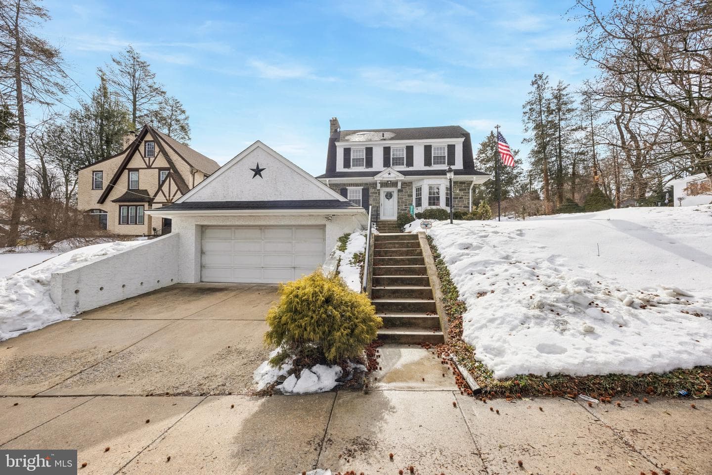 120 W Springfield Road photo 1