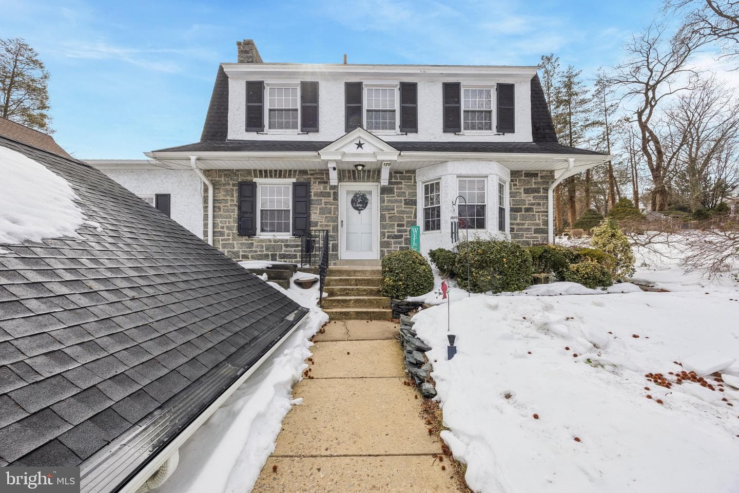 120 W Springfield Road photo 2