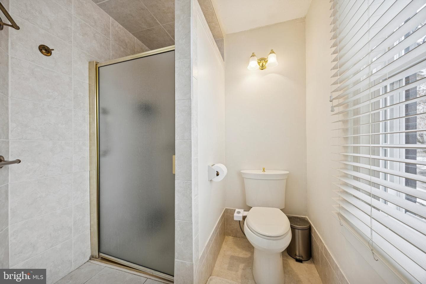 120 W Springfield Road photo 26