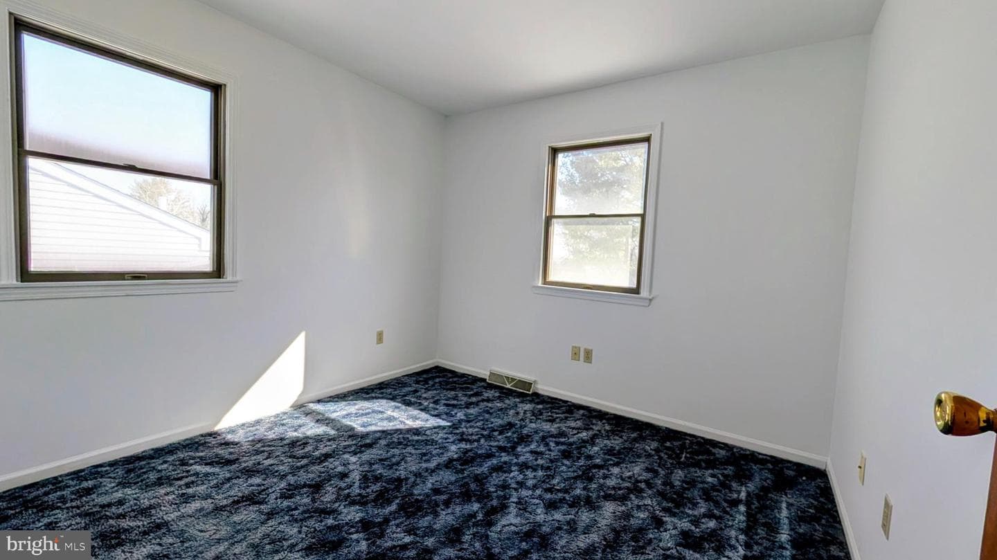 1 W Belair Road photo 17