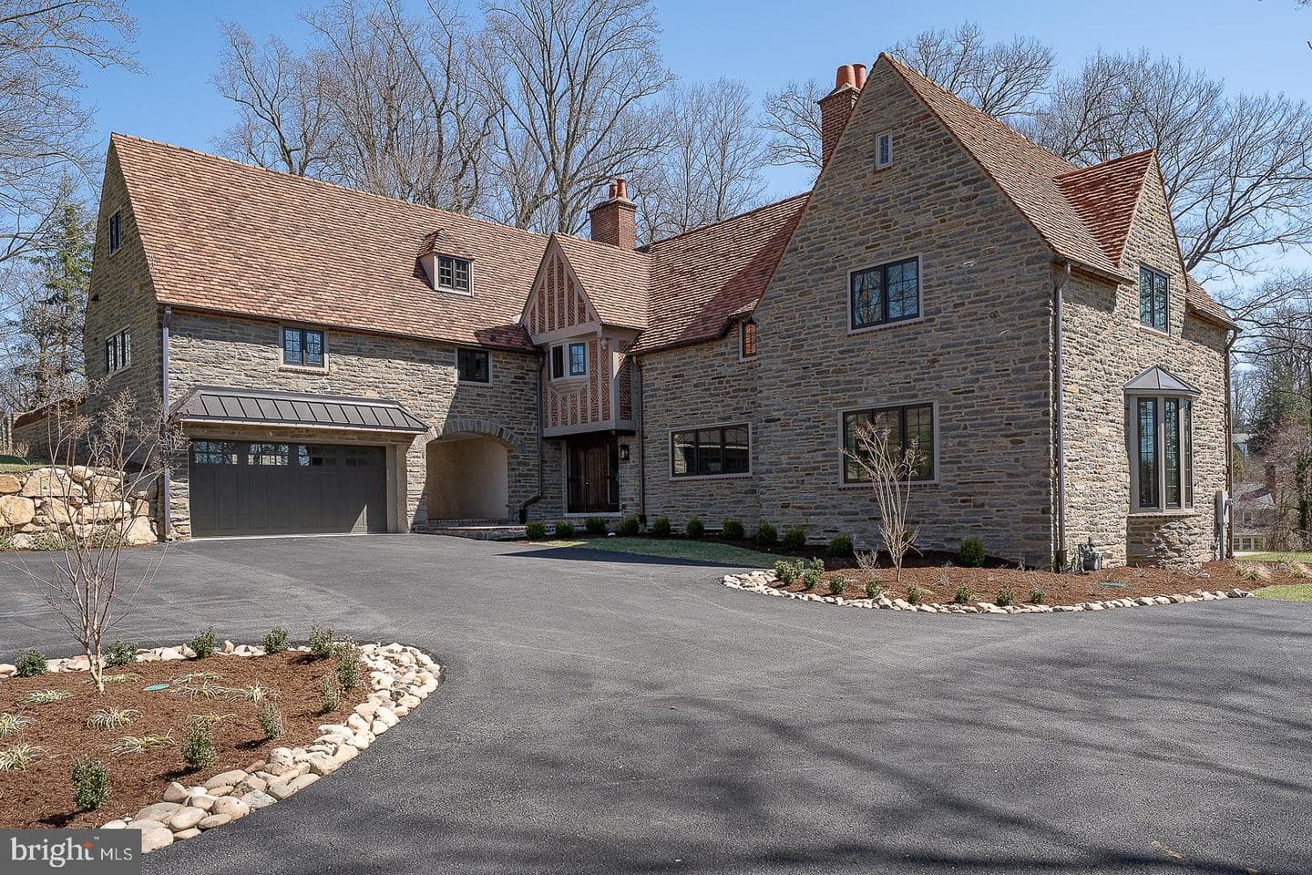 201 S Spring Mill Road photo 1