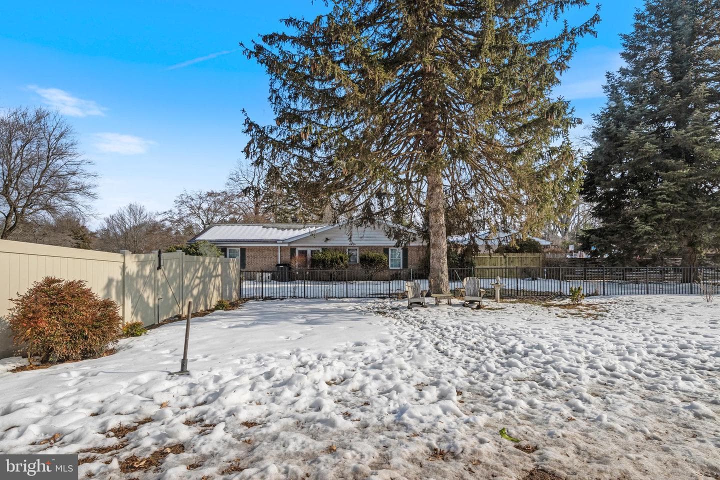905 Heathdale Lane photo 55