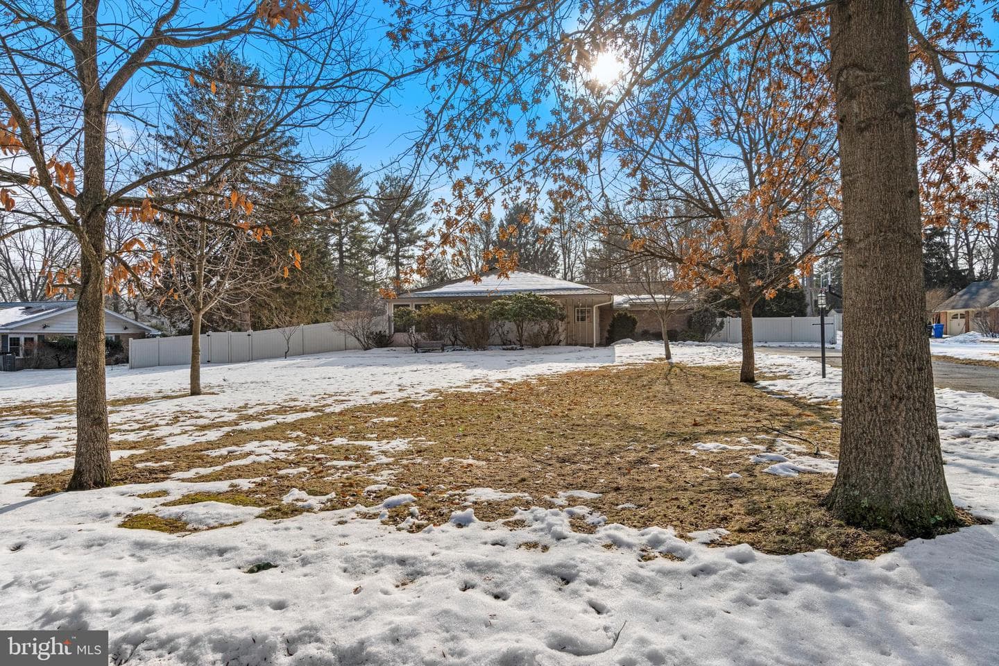 905 Heathdale Lane photo 70