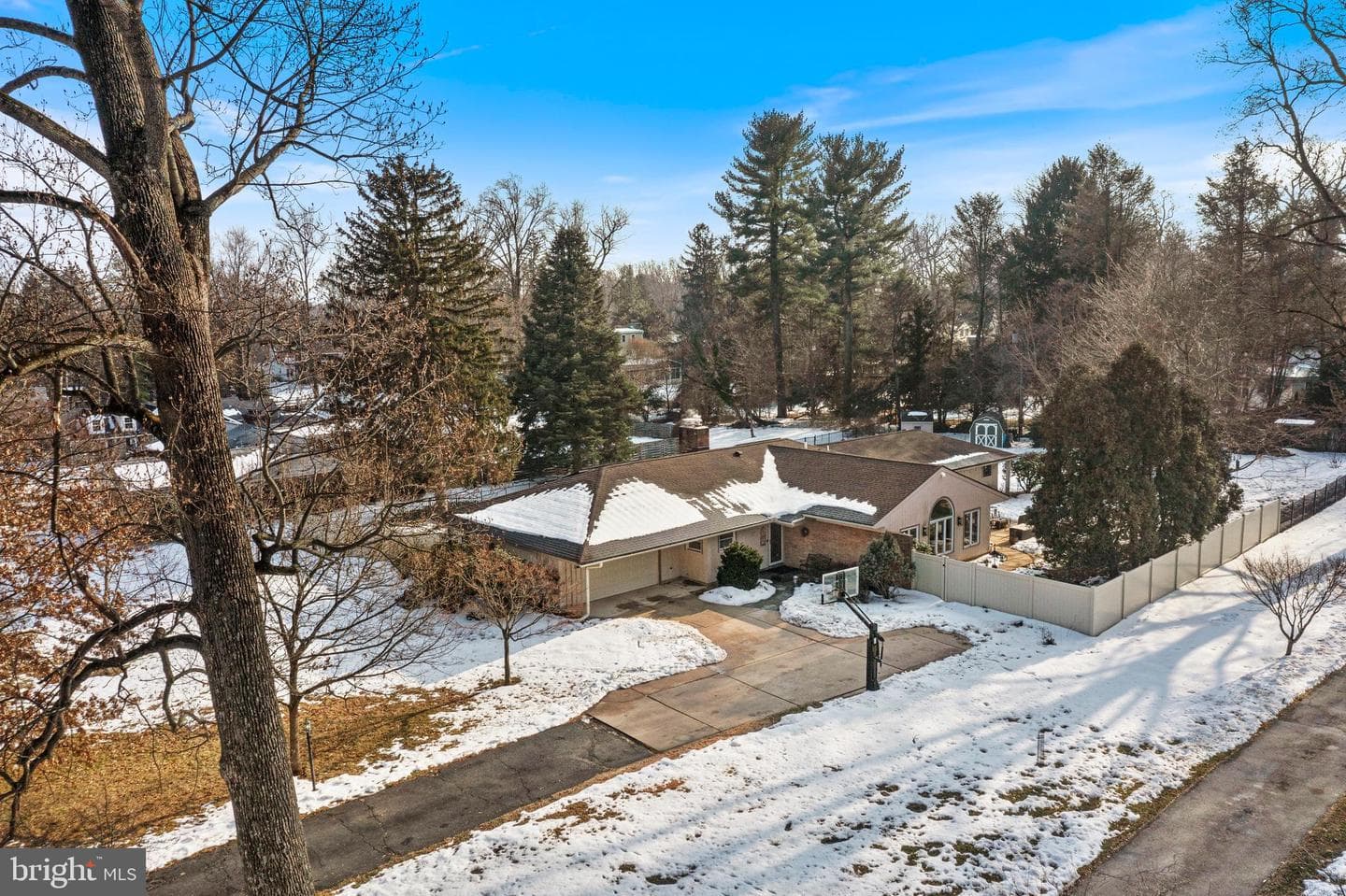 905 Heathdale Lane photo 71