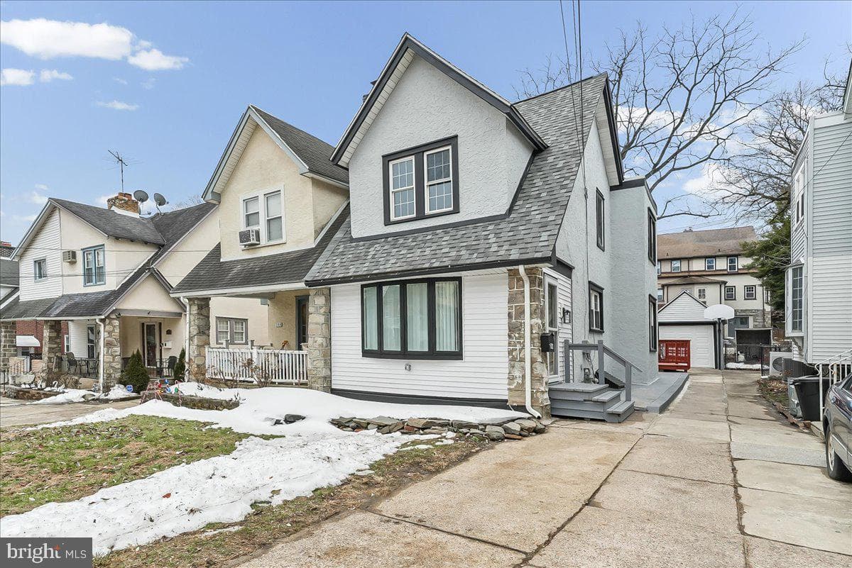 346 Lakeview Avenue photo 1