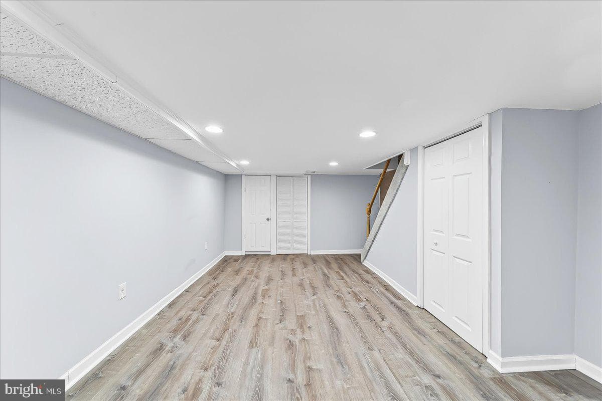 346 Lakeview Avenue photo 29