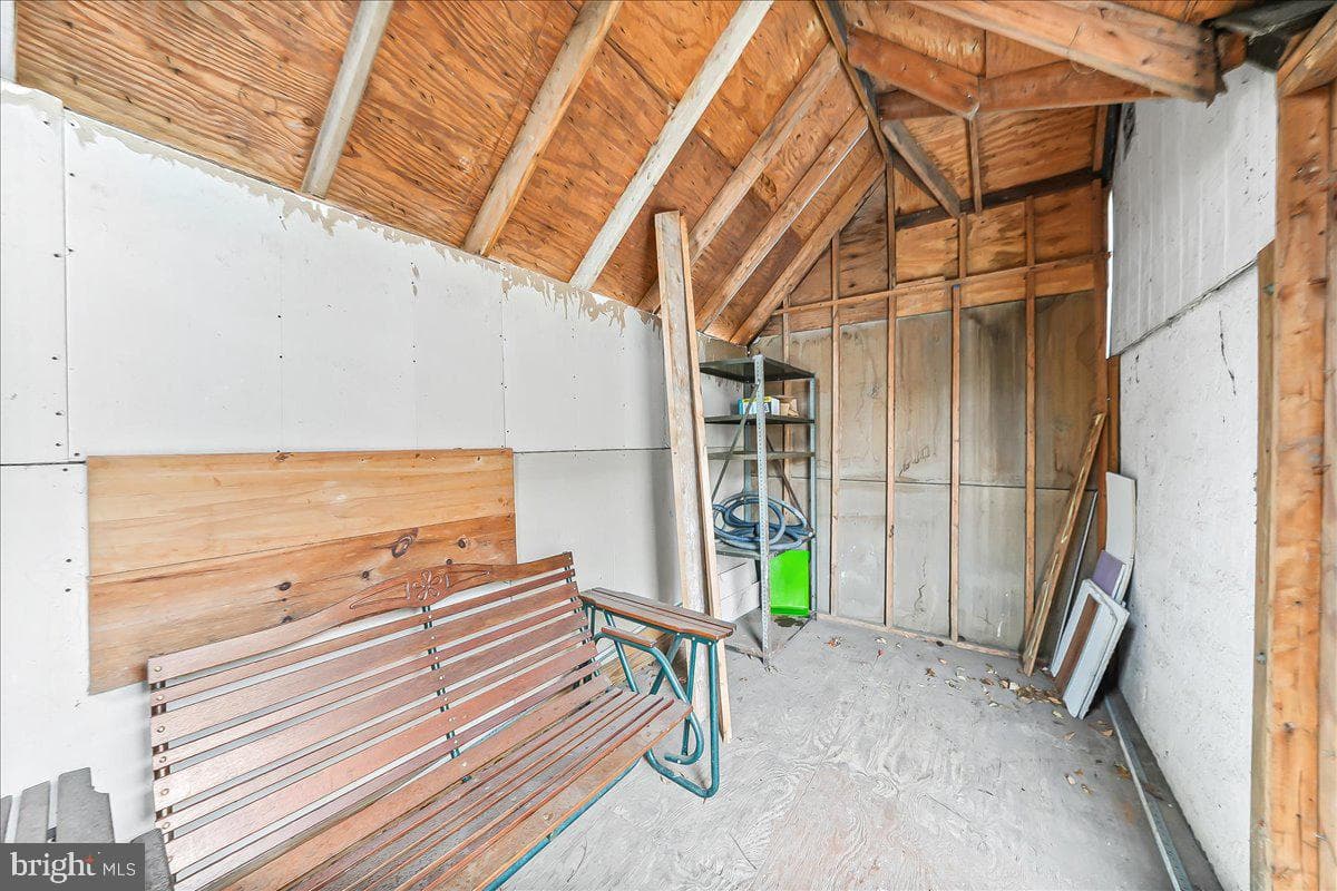 346 Lakeview Avenue photo 38