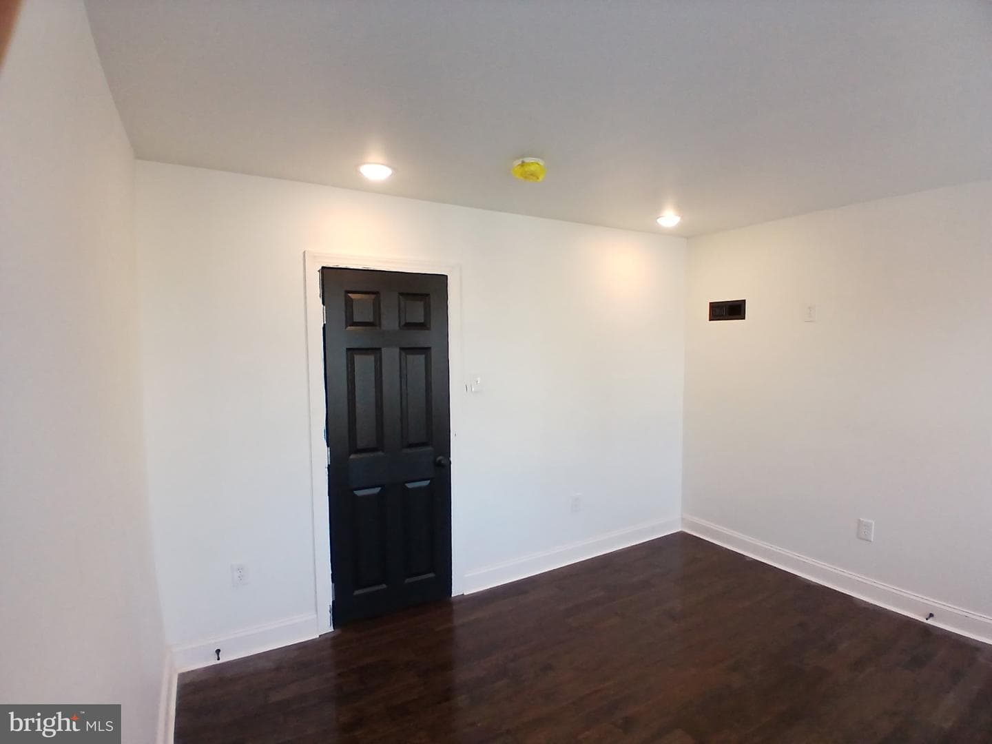 428 Chestnut Street photo 11