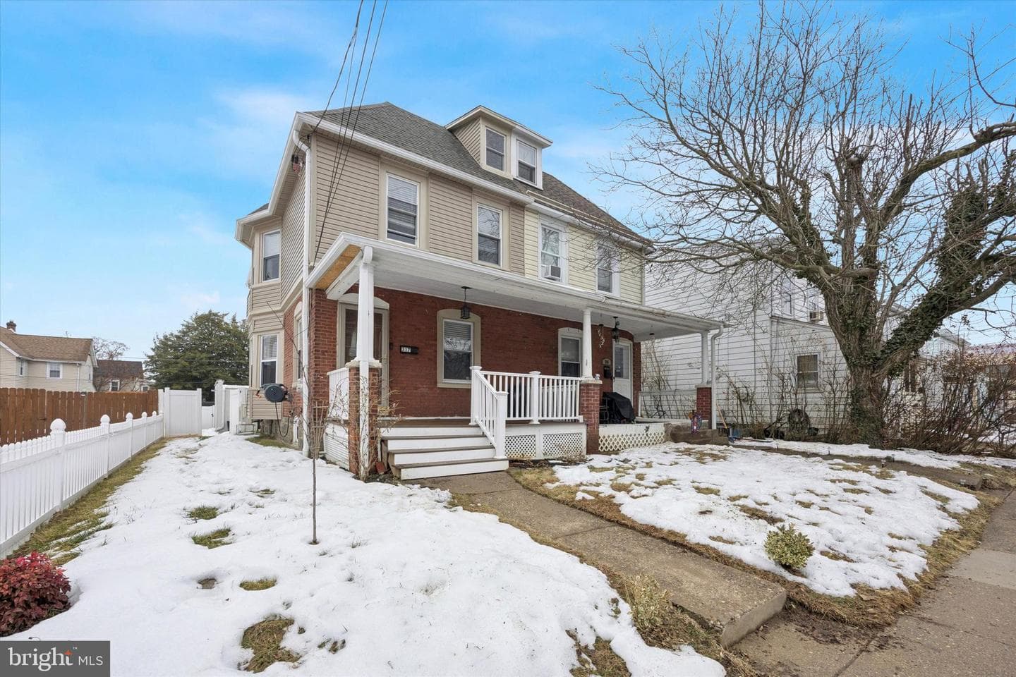 317 Edmonds Avenue photo 1