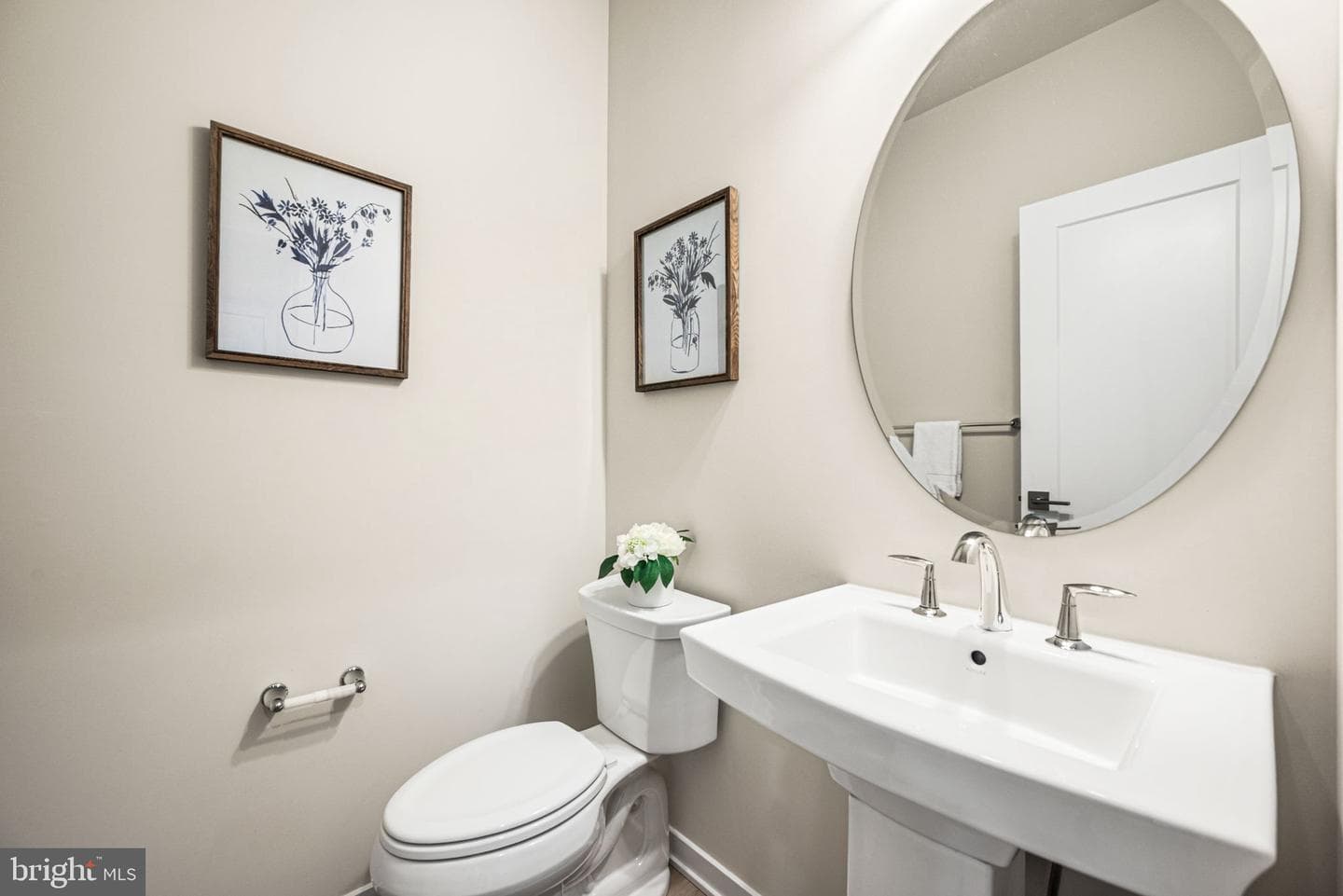 176 Kennedy Drive photo 17