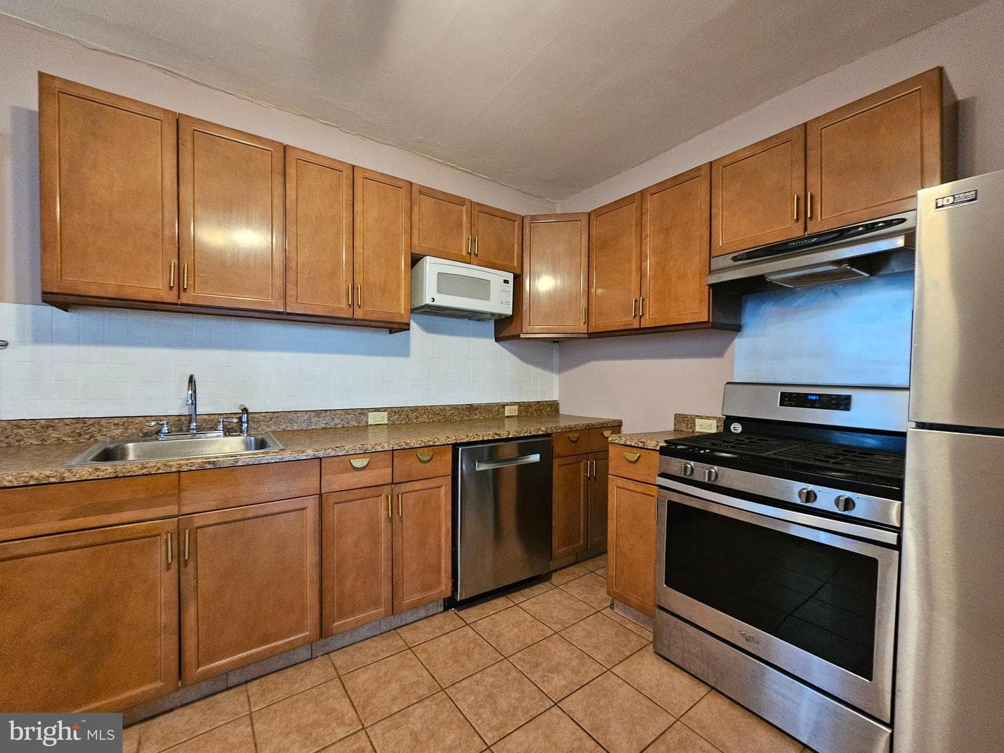 710 Saville Avenue photo 17