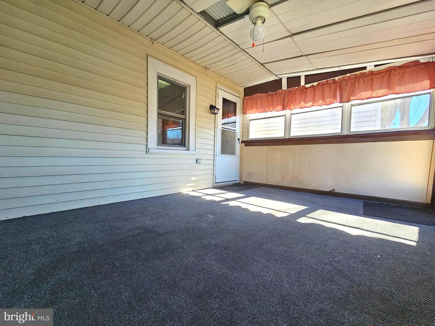 710 Saville Avenue photo 22
