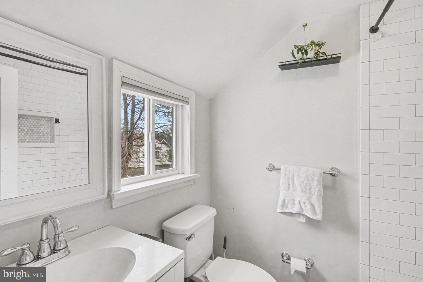 124 Belmont Avenue photo 18