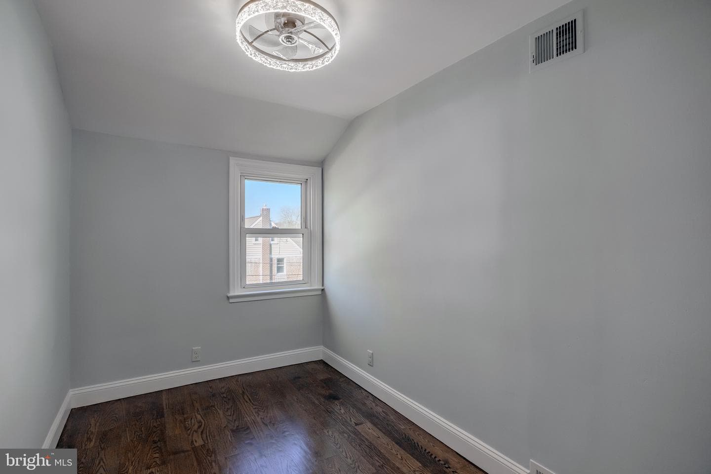 1110 Cobbs Street photo 15