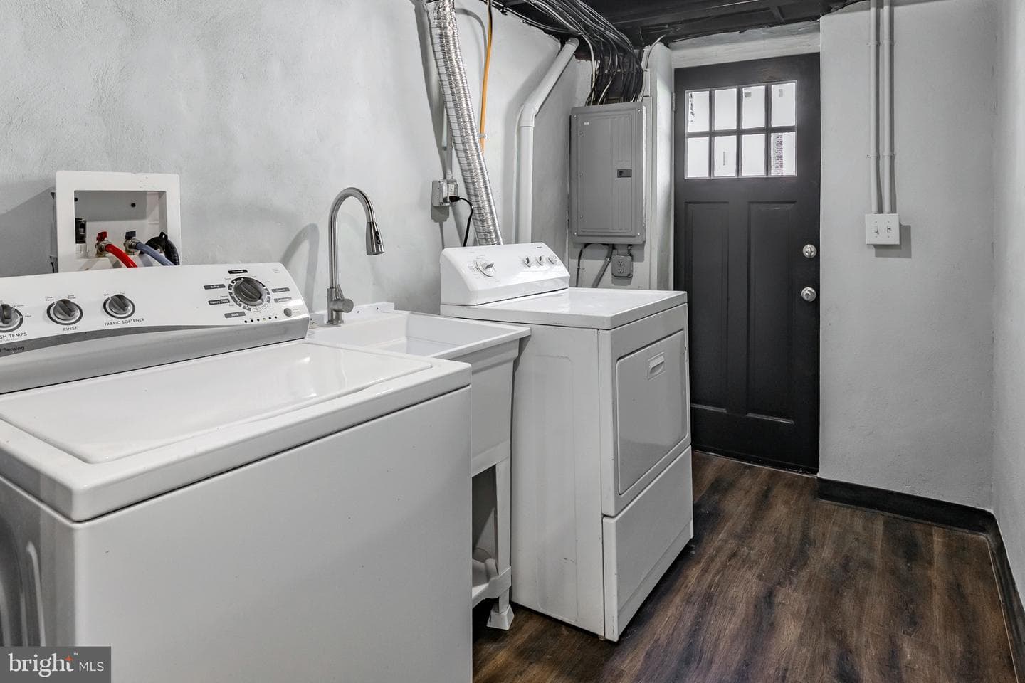 1110 Cobbs Street photo 30