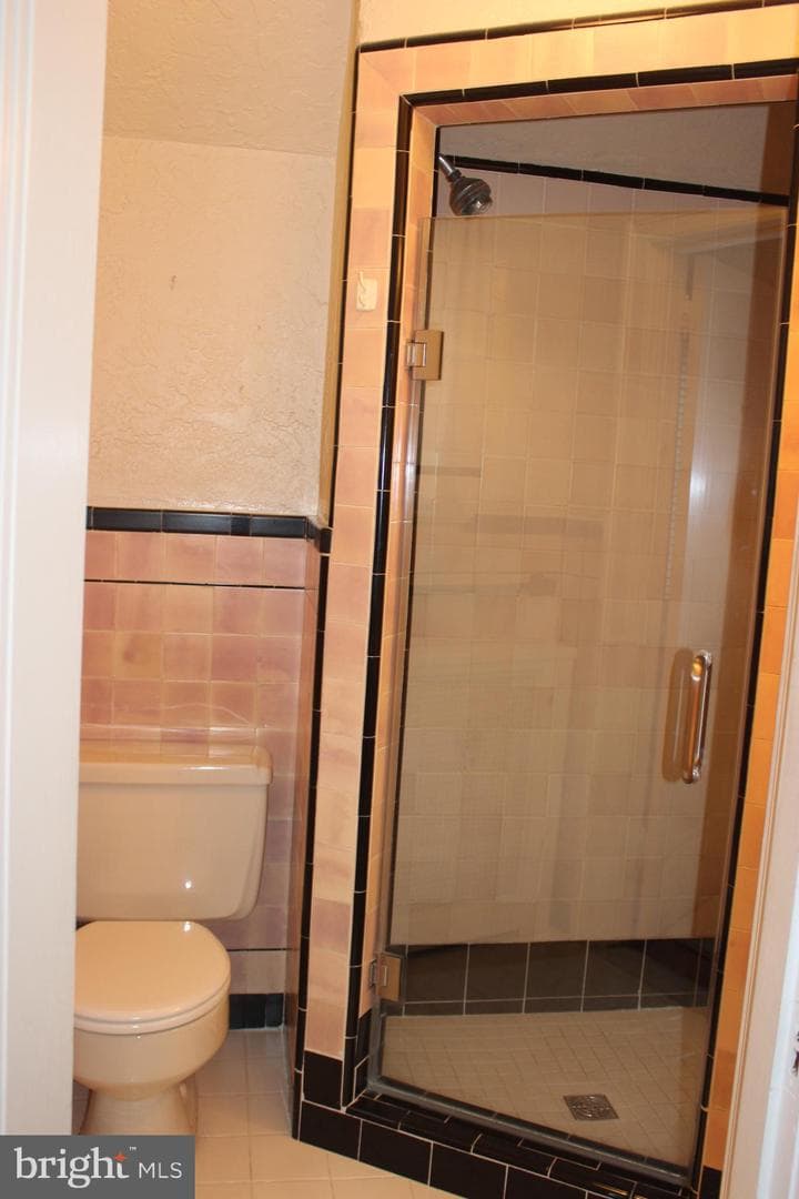 534 Kenwood Road photo 16