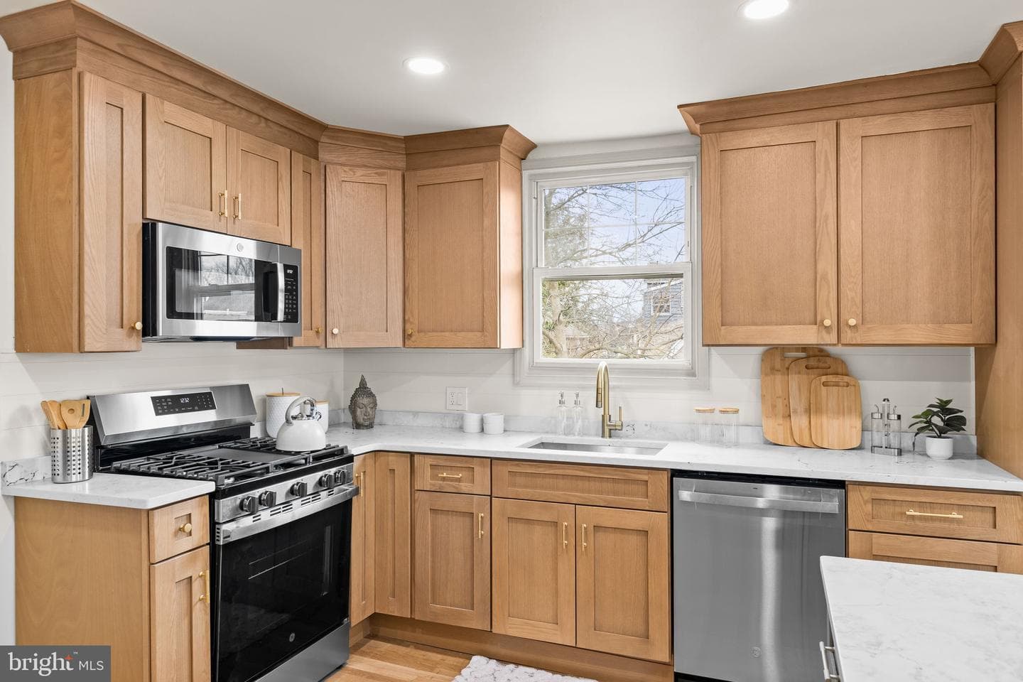 633 Georges Lane photo 14