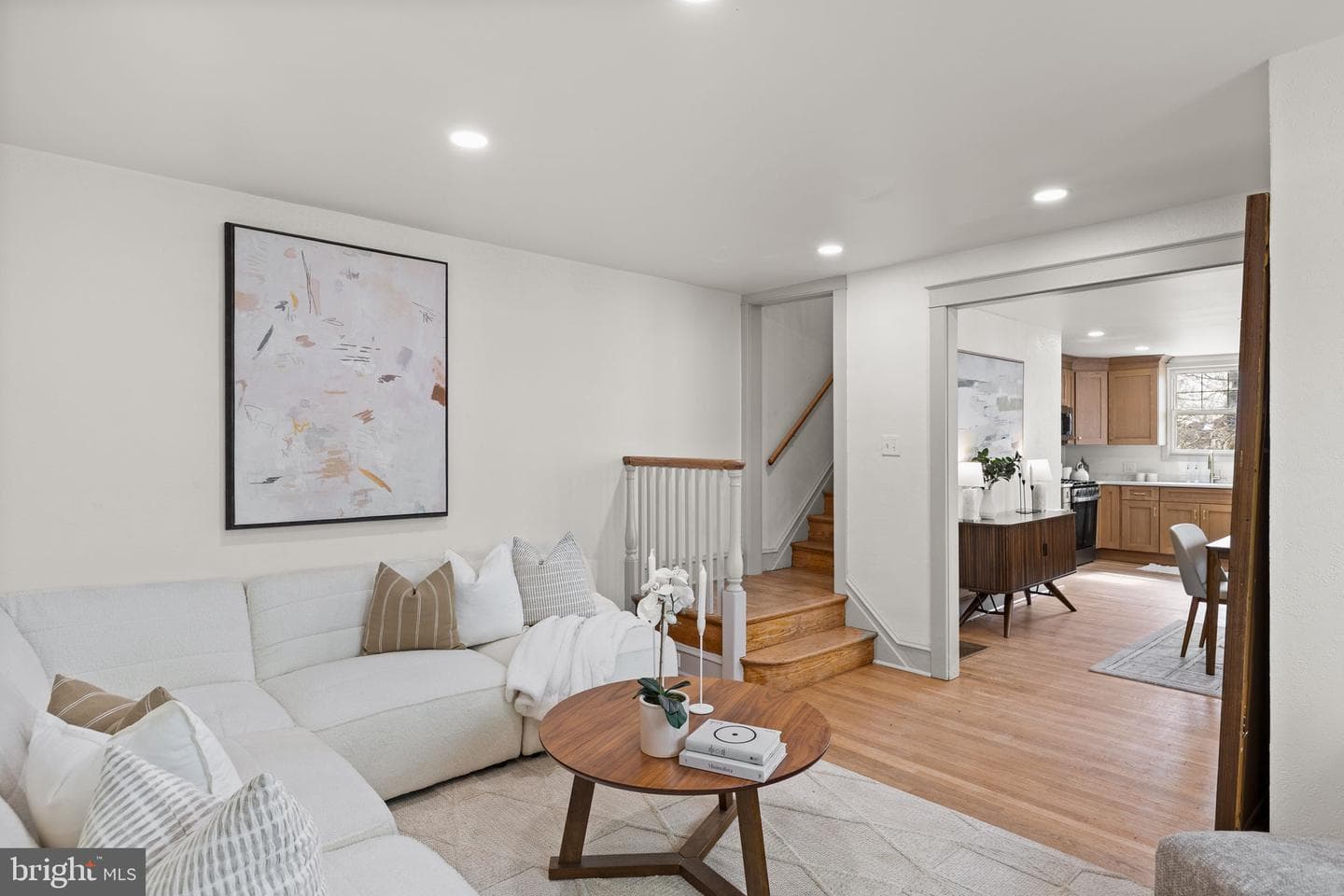 633 Georges Lane photo 6